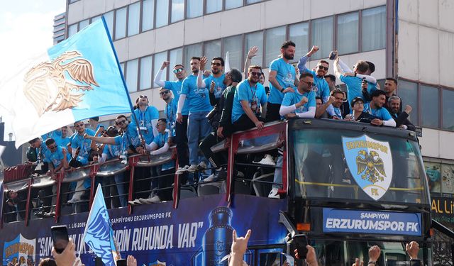 Erzurumspor FK'dan şampiyonluk turu