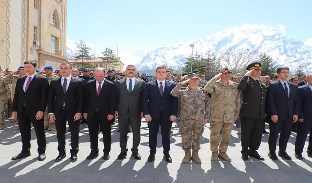 Hakkâri’nin kurtuluşu törenlerle kutlandı