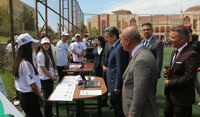 Genç mucitler Silopi’de projelerini tanıttı