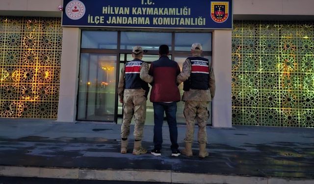 Aranan şahıs jandarma operasyonuyla yakalandı