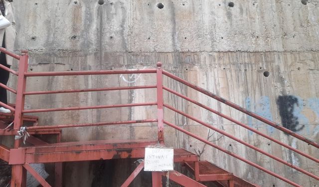 Şırnak'ta bu duvar her an çökebilir! Önlem sadece bir kağıt!