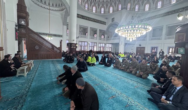 Şırnak’ta Polis Haftası’nda Şehitler İçin Mevlid Programı