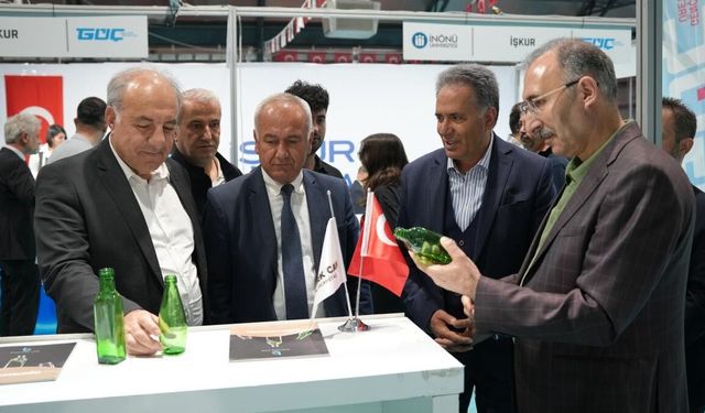 Rektörlerden İpekyolu Kariyer Fuarı’na ziyaret