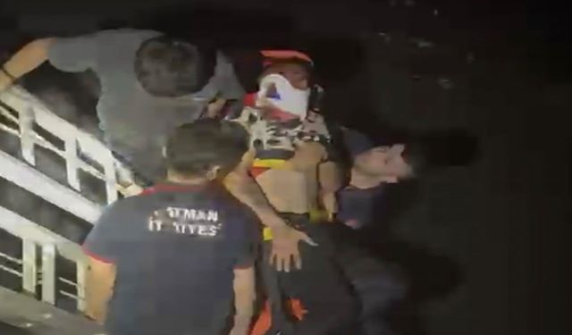 Dereye düşen vatandaş kurtarıldı