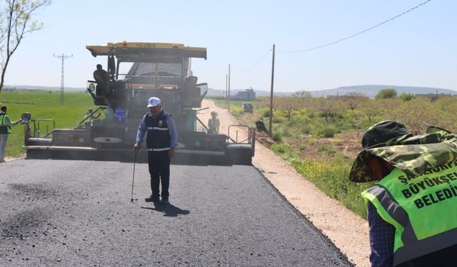 14 kilometrelik grup yolunda asfalt seferberliği sürüyor