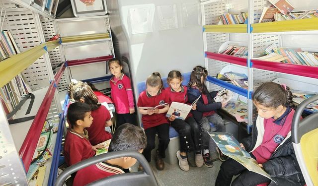Şırnak’ta Okuma Seferberliği, Gezici Kütüphane Yollarda