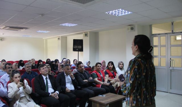 Dijital Çağda Aile Olmanın Yolları Cizre’de Anlatıldı