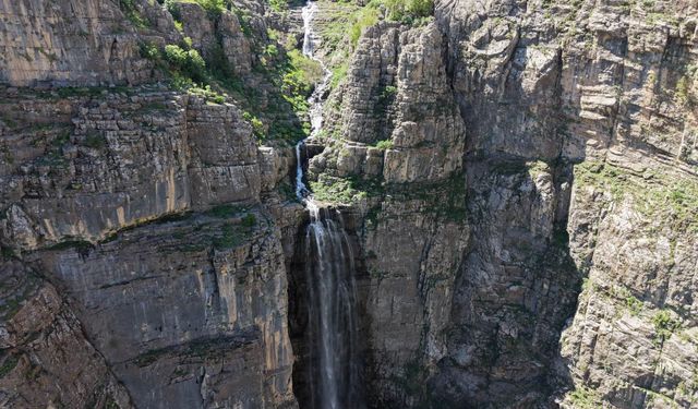 Dağlardaki Kar Eridi, Şırnak’ta Görsel Şölen Başladı