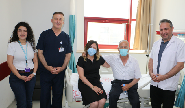 Babalar Günü’nde babasına böbreğini bağışladı