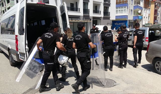 CHP Malatya İl Başkanlığı binasında gerginlik