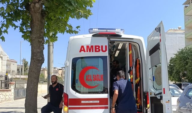 Motosikletin devrildiği kazada sürücü yaralandı