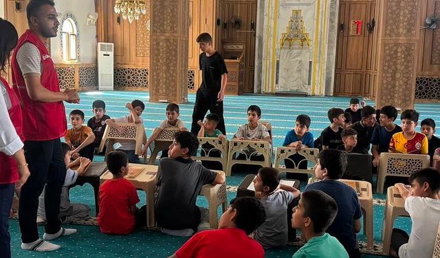 Kızılay’dan Şırnaklı Çocuklara Anlamlı Dokunuş