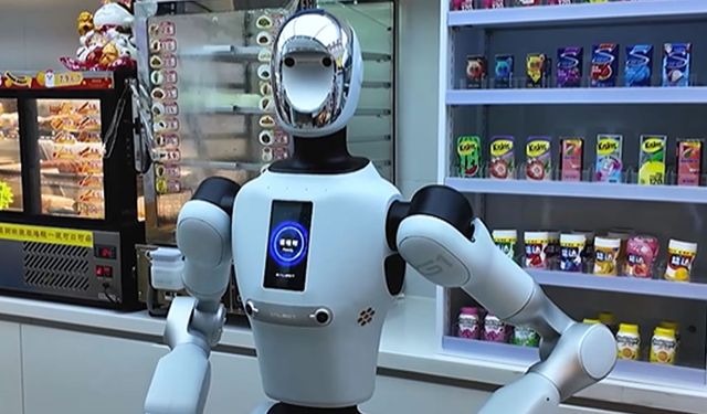 Eczaneler de robotlara teslim edildi