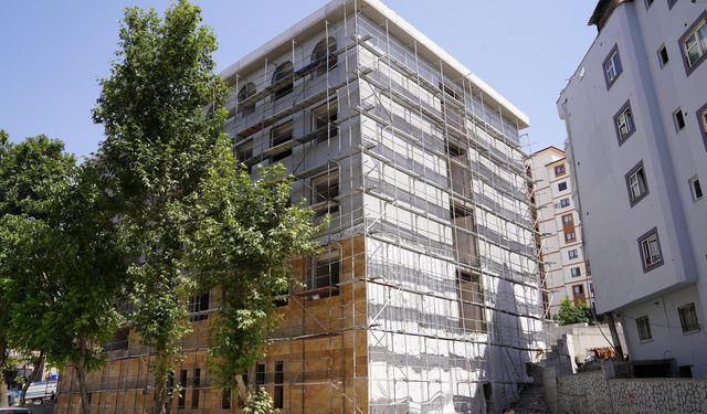 Şırnak'ta 16 derslikli okul hızla yükseliyor