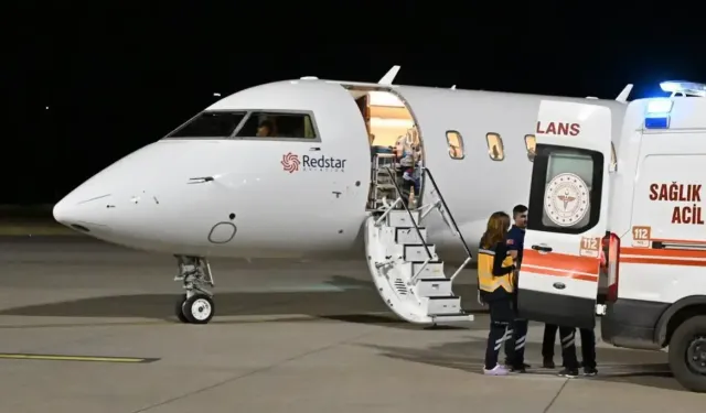 Şırnaklı Minik Hasta Uçak Ambulansla İstanbul'a Nakledildi
