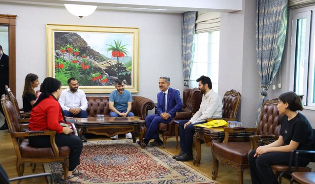Vali Ekici “Açık kapı” ile vatandaş buluşması yaptı