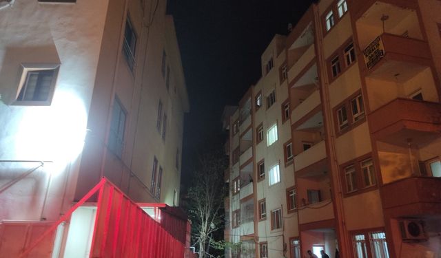 Balkondaki bisiklet bataryası aşırı ısınınca patladı