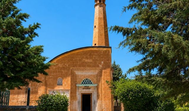 Tillo’nun Tarihi Türbesi Ziyarete Kapatılıyor