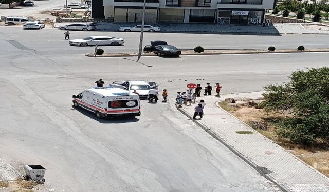 0tomobiller çarpıştı 1 kişi yaralandı
