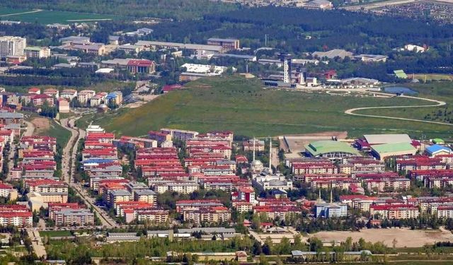 Yılın ilk 7 ayında yabancılara 5 konut satıldı