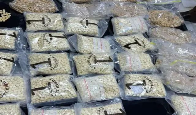 Zehir tacirlerine darbe, 45 bin hap ele geçirildi