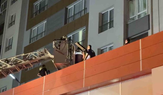 Balkondan düşen ev sahibi hayatını kaybetti