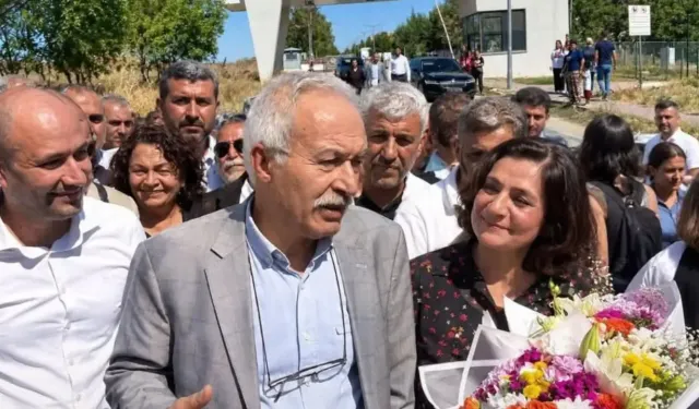 Özgür Özel’den tahliye edilen Selçuk Mızraklı’ya telefon