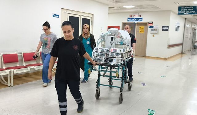 8 günlük bebek hava ambulansıyla Ankara'ya sevk edildi