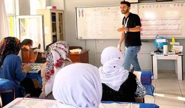Güçlükonak’ta vatandaşlara ağız ve diş sağlığı eğitimi verildi