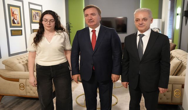 Silahlı saldırıda bacağını kaybetmişti: Şimdi başhekim oldu