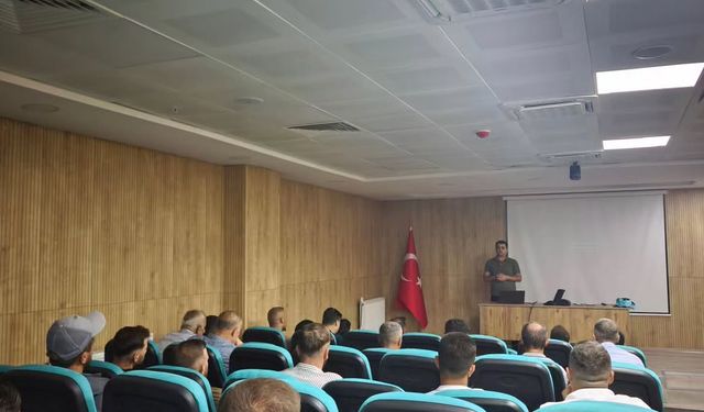 Belediye Personeline Hepatit ve Sıtma Hastalıkları Anlatıldı