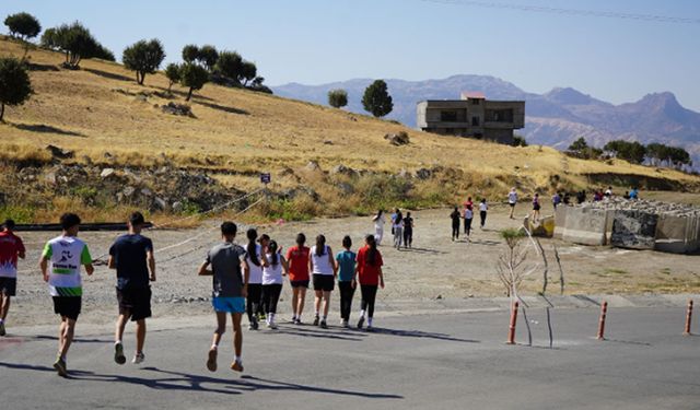 Şırnak’ta 30 İlden 120 Sporcu Dağ Koşularında Yarıştı