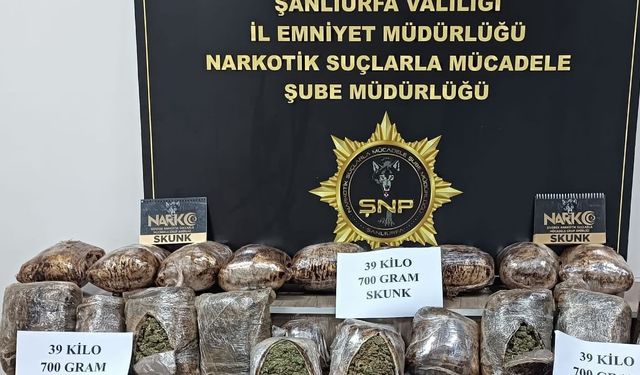Yolcunun valizinden 39 kilo 700 gram uyuşturucu çıktı