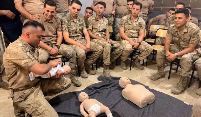 Uludere'de Mehmetçik İçin Hayat Kurtaran Eğitim