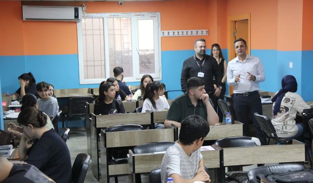 Cizre’de öğrencilerin başarı yolculuğuna destek