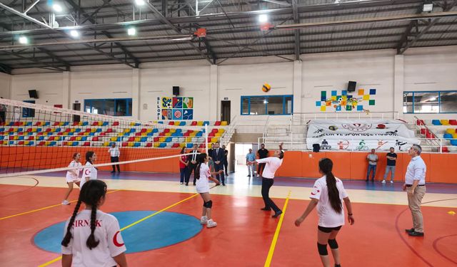 Gençler için Silopi’de spor atağı