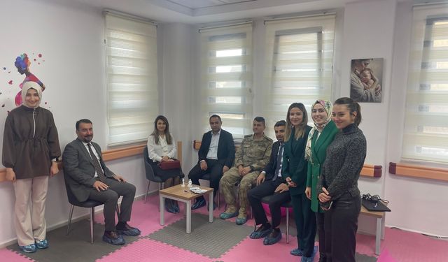 Kaymakam Partal Yeni Hizmete Giren Gebe Okulu’nu İnceledi