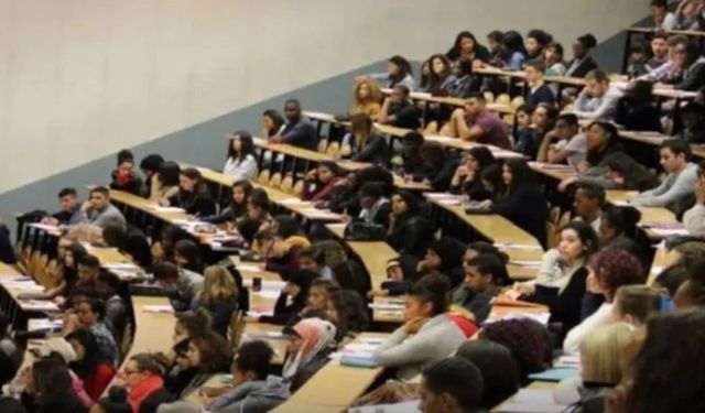 YÖK Başkanı Özvar’dan Üniversite Eğitimi Üzerine Açıklama: Süre 3 Yıla mı İniyor?