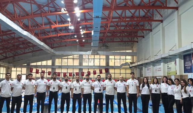 Şırnak’ta genç yüzücüler il finallerinde kıyasıya yarıştı