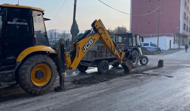 Silopi Milli eğitim sokağında asfalt yama öncesi hazırlık başladı