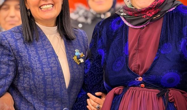 Yüksekova’daki “Milli Birlik Buluşması”nda Hatice Atan’dan Duygulandıran Konuşma