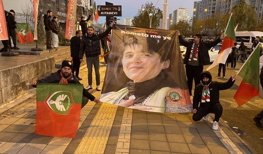 Amedspor Tribünlerinden Leyla Zana’ya Güçlü Destek