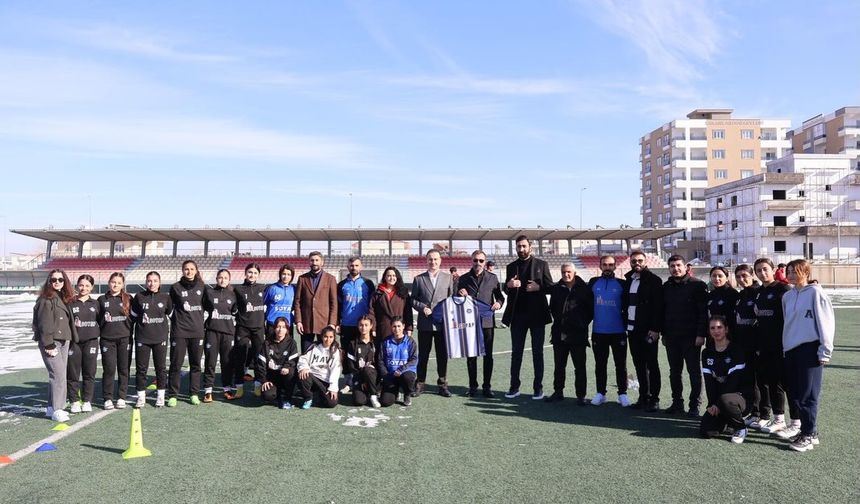 İdil’in "Demir" Kadınlarına Kaymakam Desteği