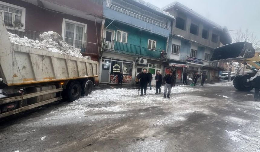 Uludere Kardan Temizleniyor