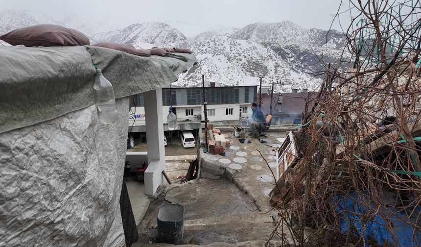 Şırnak'ta Hayaller Askıda! Yeni Eve Taşınmadan Yıkıldı