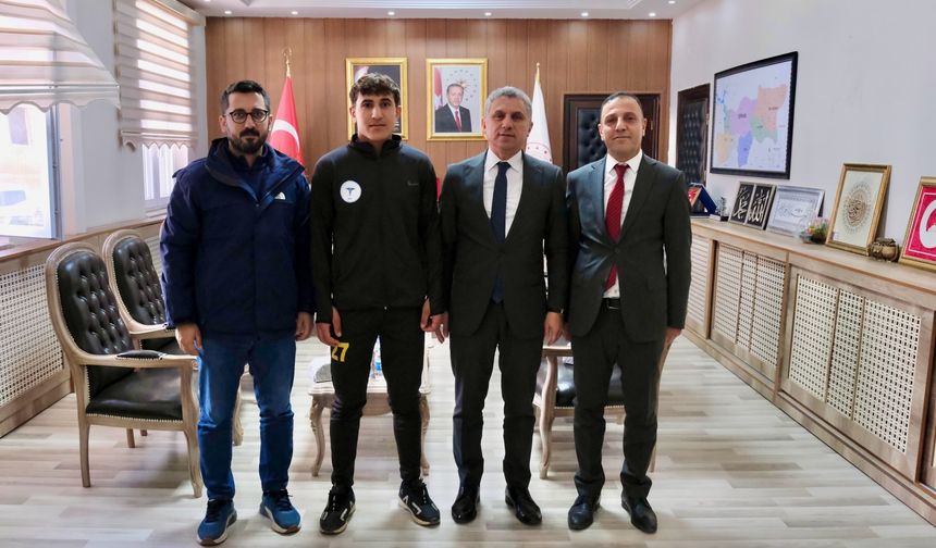 İl Millî Eğitim Müdürü, Türkiye Şampiyonunu Ağırladı