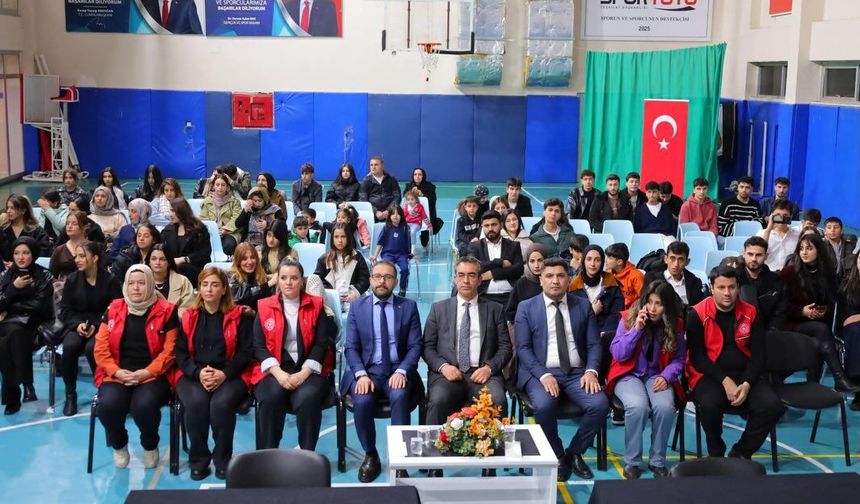 Şırnak’ta Gençler Ses Yarışmasında Buluştu