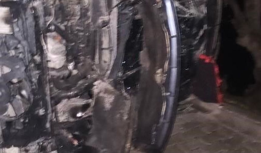 Şırnak'ta park edilen araç yan yattı, sürücü ağır yaralandı