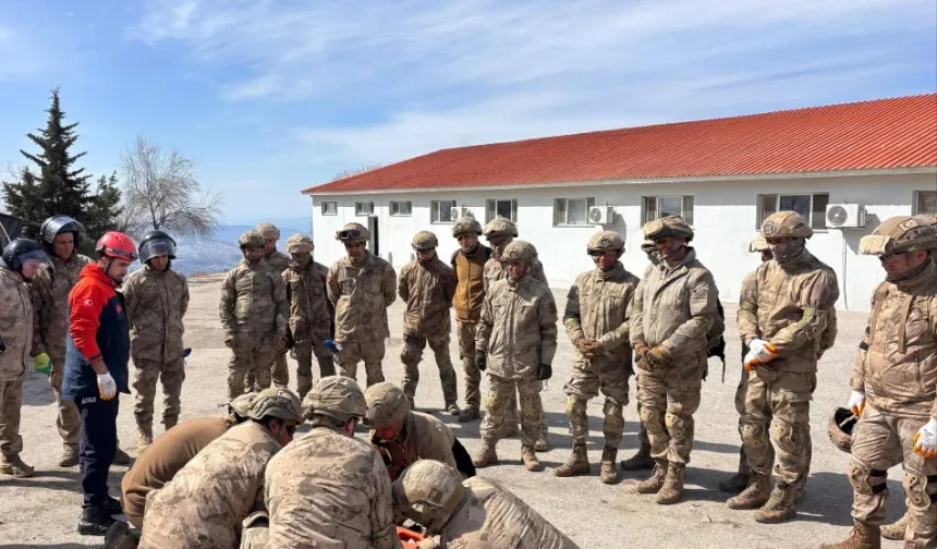 Şırnak’ta güvenlik personeline olası depreme karşı eğitim