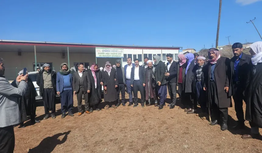 Aşiretler Toplandı, Gelenekler Güncellendi